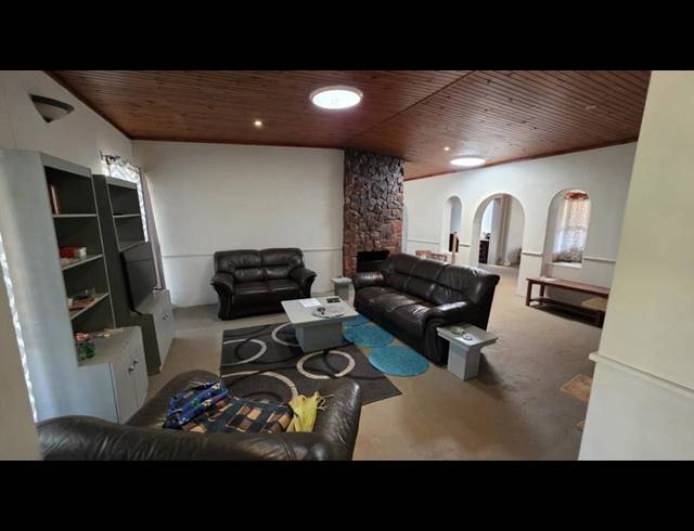 3 BEDROOM HOUSE FOR SALE IN ANNLIN